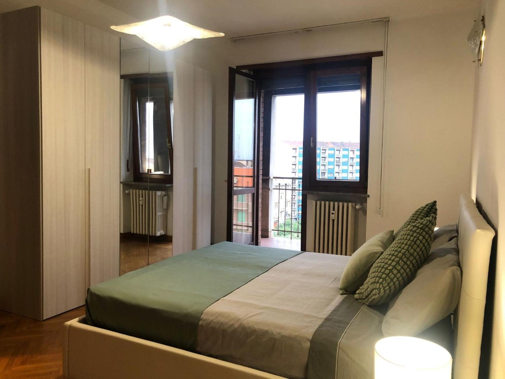 Apartamento Metro Molinette Panoramico Con 6 Posti Letto Turín